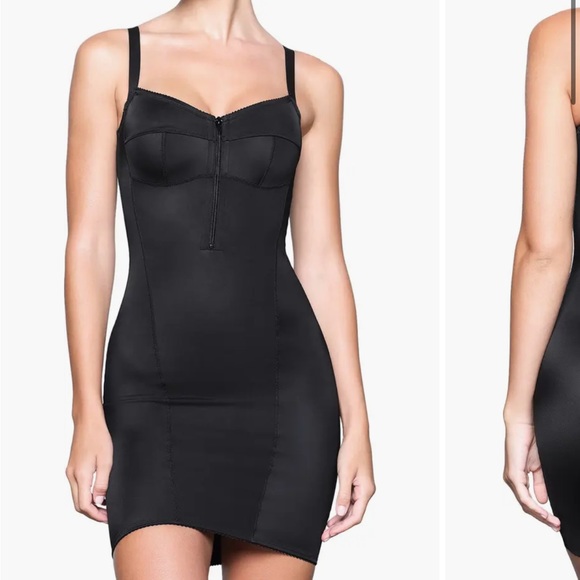 Skims Glam Slip Dress - Picture 4 of 5